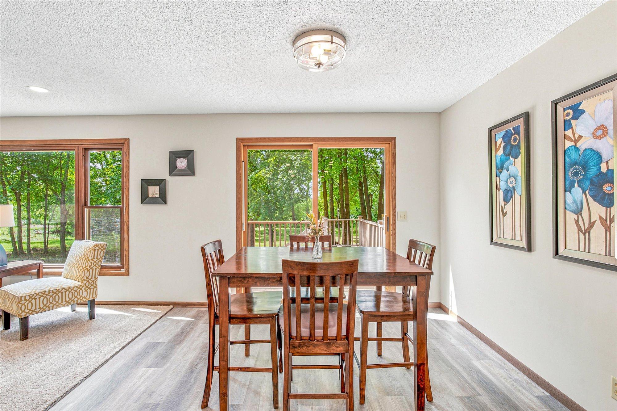 Dining room easy expands to extend table if needed