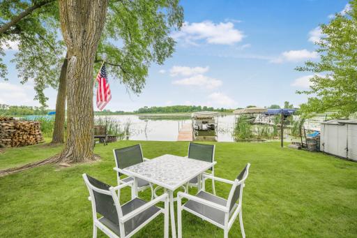 Dinner with a view never gets old. Enjoy meals overlooking the water while gentle lake breezes and beautiful scenery become part of your everyday routine.