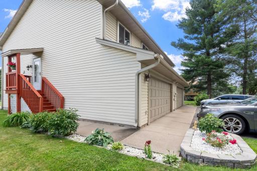 1320 106th Avenue NW, Minneapolis, MN 55433