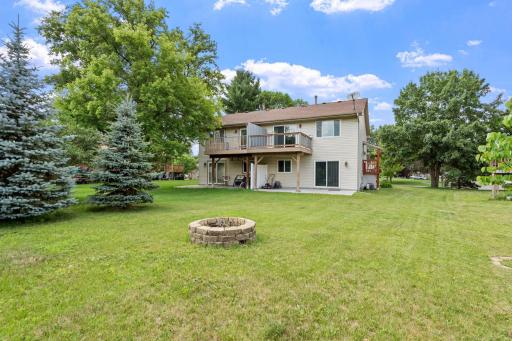 1320 106th Avenue NW, Minneapolis, MN 55433