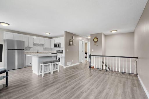 1320 106th Avenue NW, Minneapolis, MN 55433
