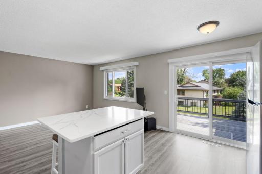 1320 106th Avenue NW, Minneapolis, MN 55433