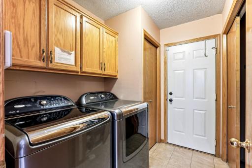 16-web-or-mls-7050-Robinwood-Trail-17.jpg