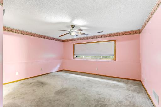20-web-or-mls-7050-Robinwood-Trail-21.jpg
