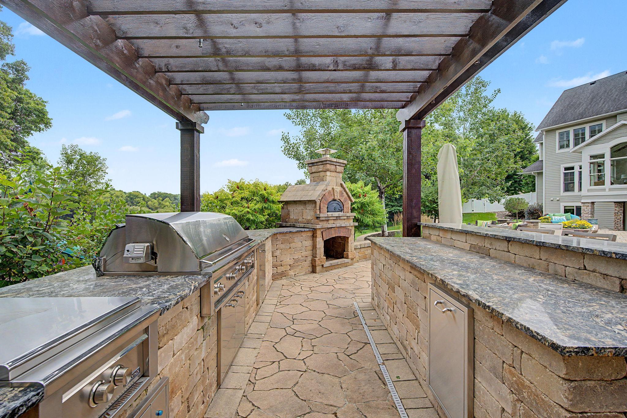 Outdoor Kitchen | 15471 Dogwood St NW