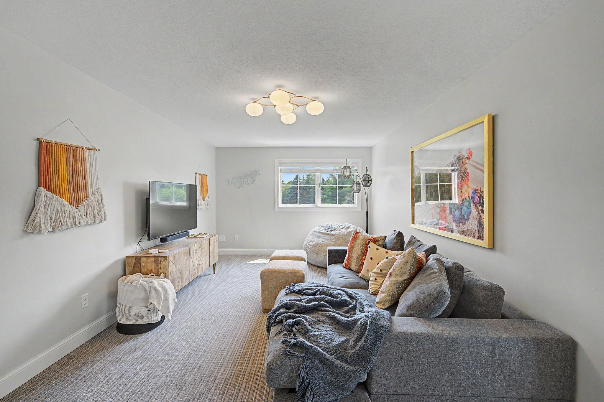 Upper Level Bonus Room | 15471 Dogwood St NW