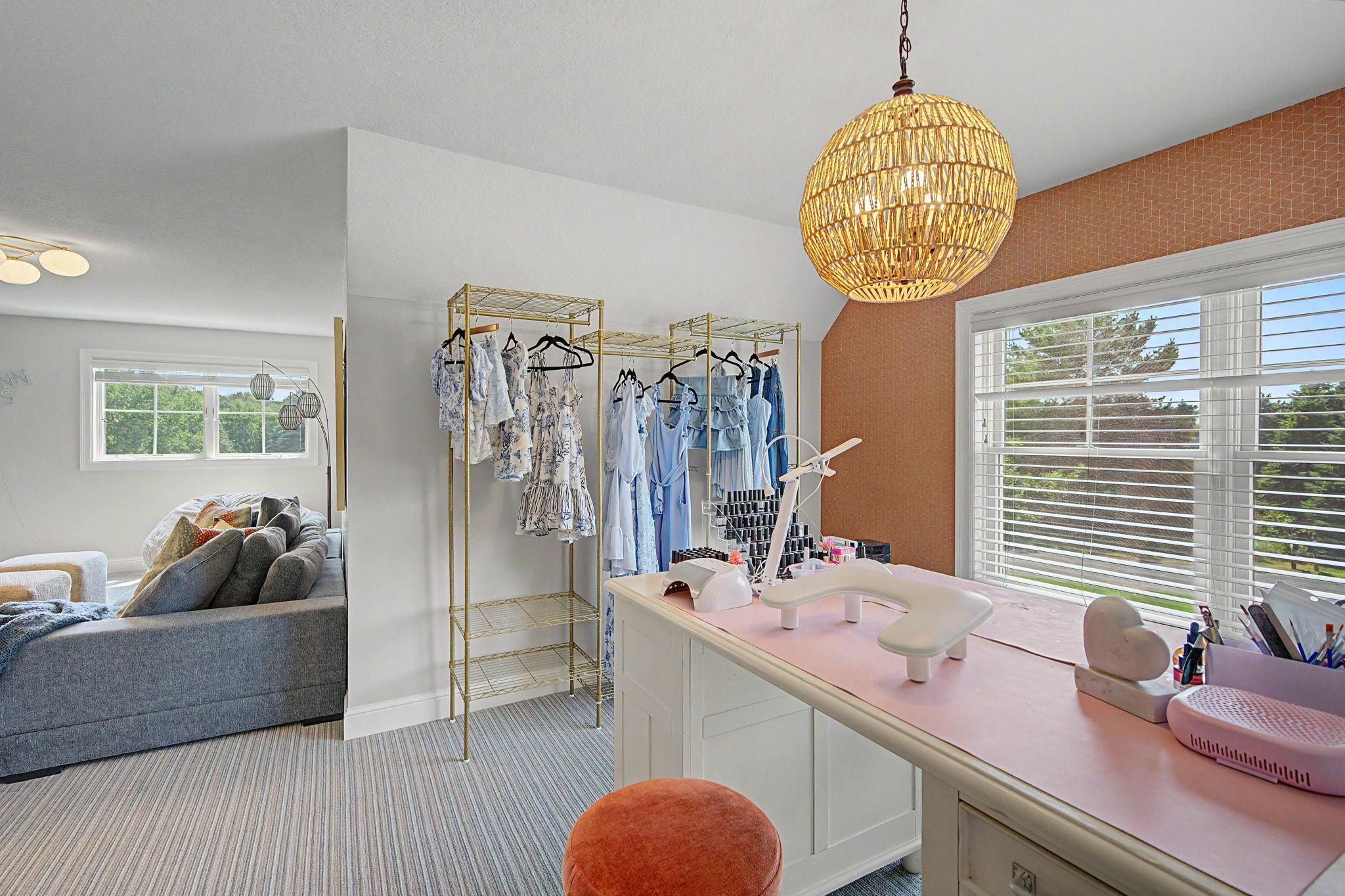 Upper Level Bonus Room | 15471 Dogwood St NW