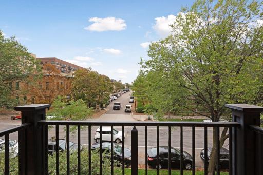 Minneapolis, MN 55401