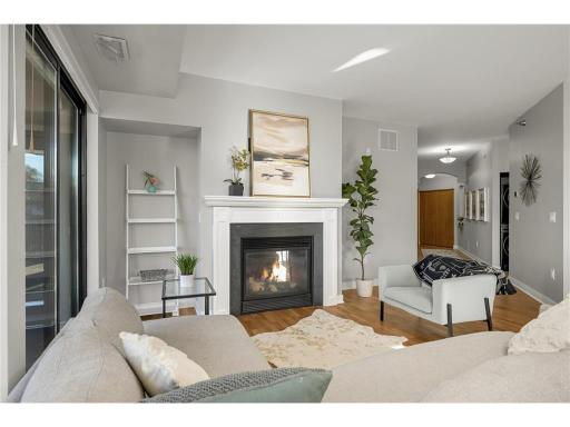 Minneapolis, MN 55403