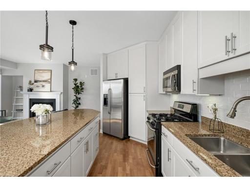 Minneapolis, MN 55403