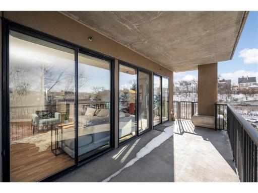 Minneapolis, MN 55403