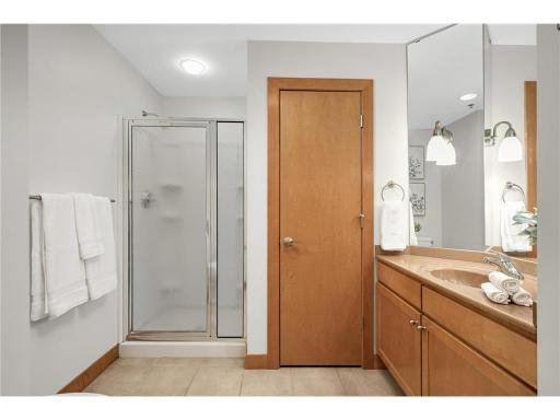 Minneapolis, MN 55403