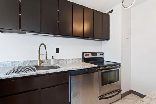19 S 1st Street, B802, Minneapolis, MN 55401