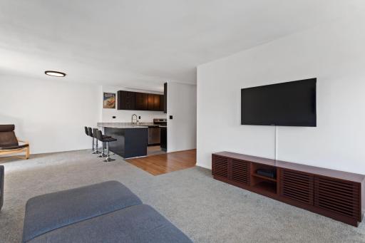 19 S 1st Street, B802, Minneapolis, MN 55401