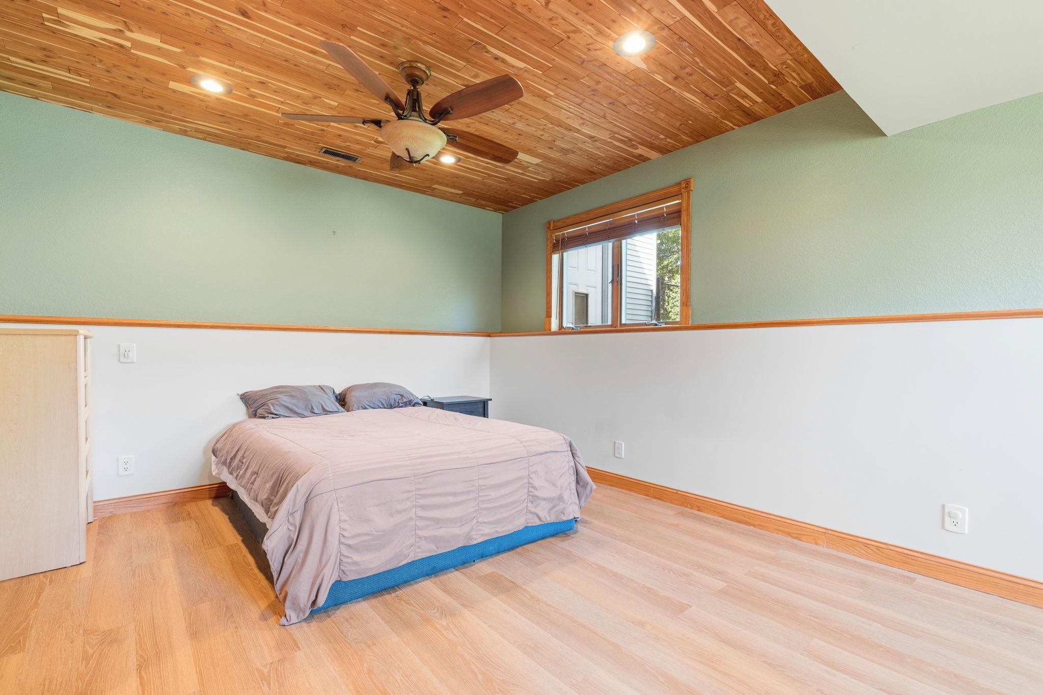 lower second primary bedroom
