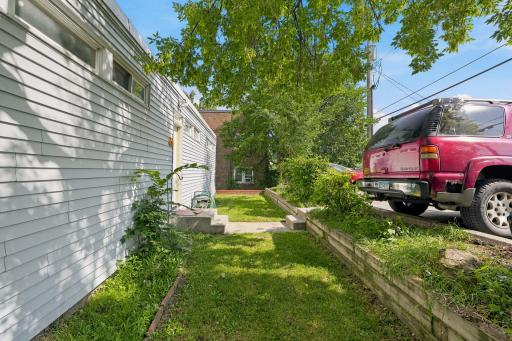 394 Pierce Street N, Saint Paul, MN 55104