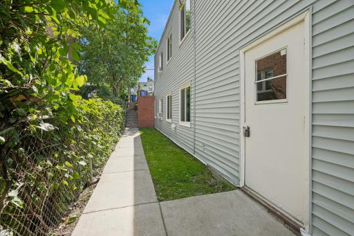 394 Pierce Street N, Saint Paul, MN 55104