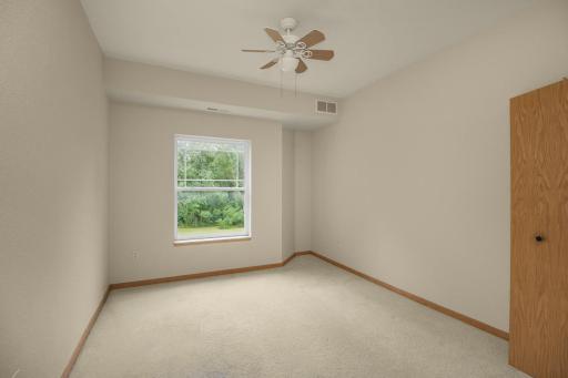 1341 Lake Drive W, B113, Chanhassen, MN 55317