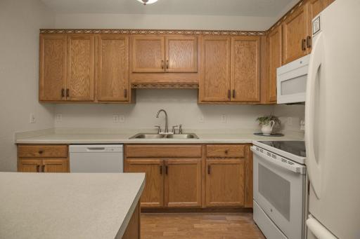 1341 Lake Drive W, B113, Chanhassen, MN 55317