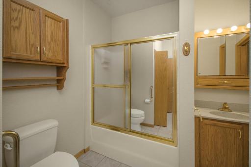 1341 Lake Drive W, B113, Chanhassen, MN 55317