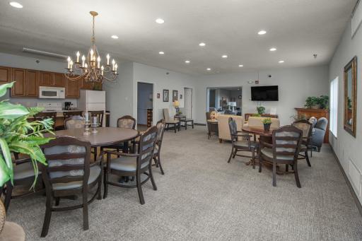 1341 Lake Drive W, B113, Chanhassen, MN 55317