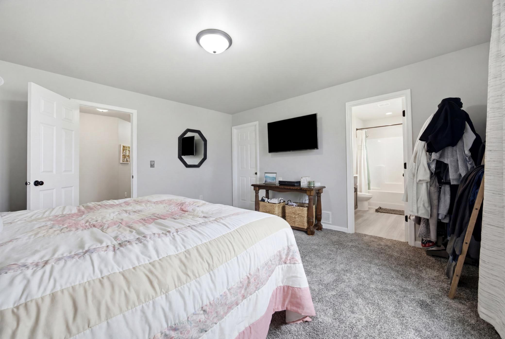 Primary Suite 2