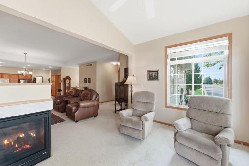 2641 Boulder Way, Burnsville, MN 55337