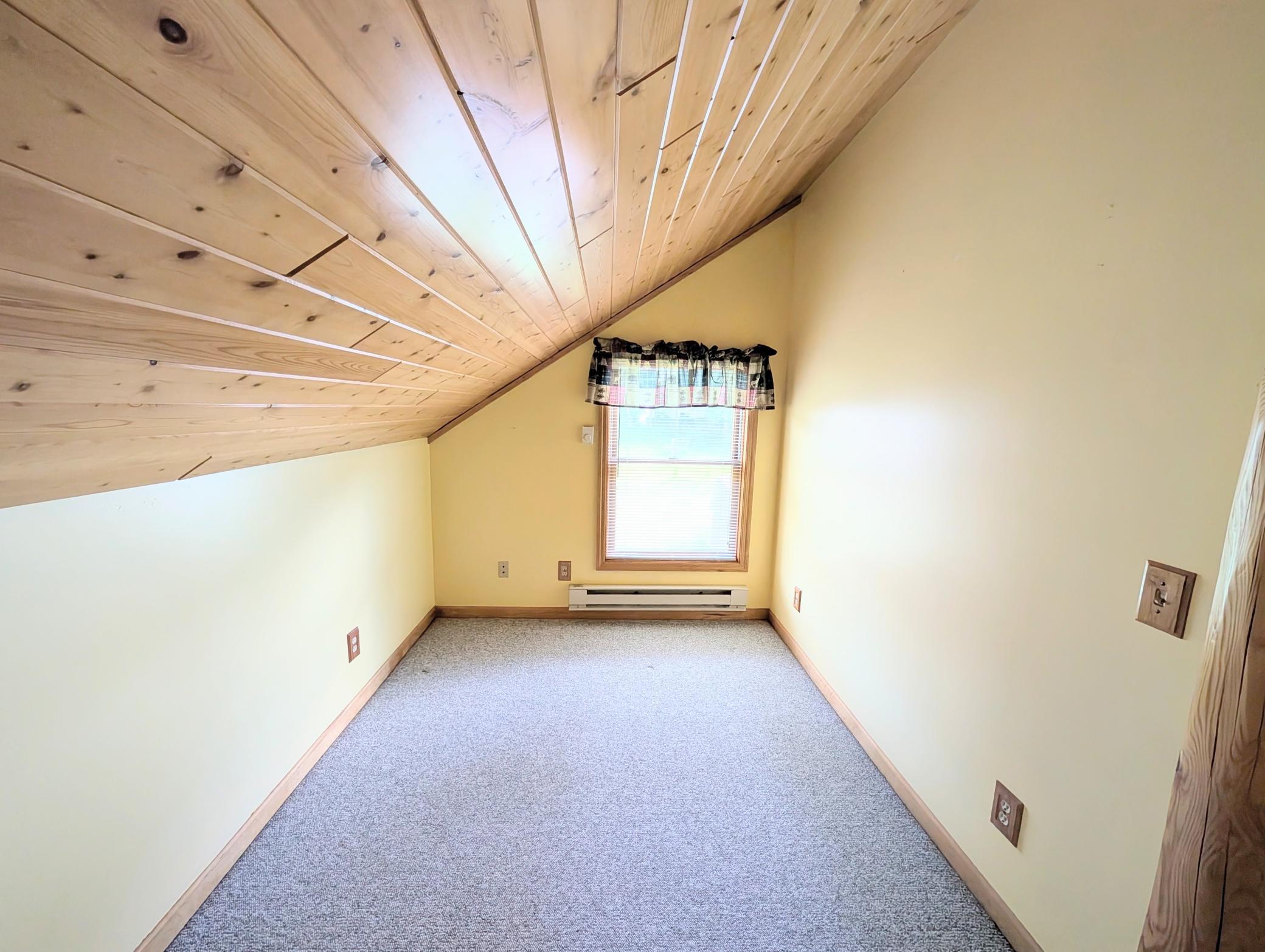 upstairs left side of lots .jpg