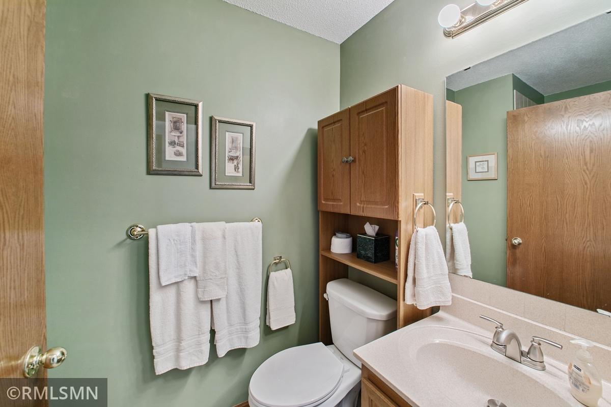 07_Bathroom 2.jpg