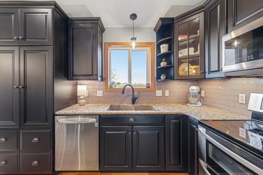 1006 24th Avenue NW, Austin, MN 55912