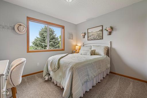 1006 24th Avenue NW, Austin, MN 55912