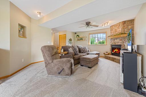 1006 24th Avenue NW, Austin, MN 55912