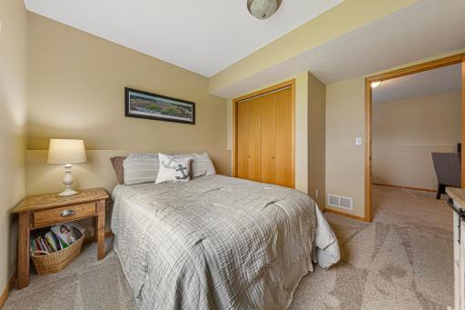 1006 24th Avenue NW, Austin, MN 55912