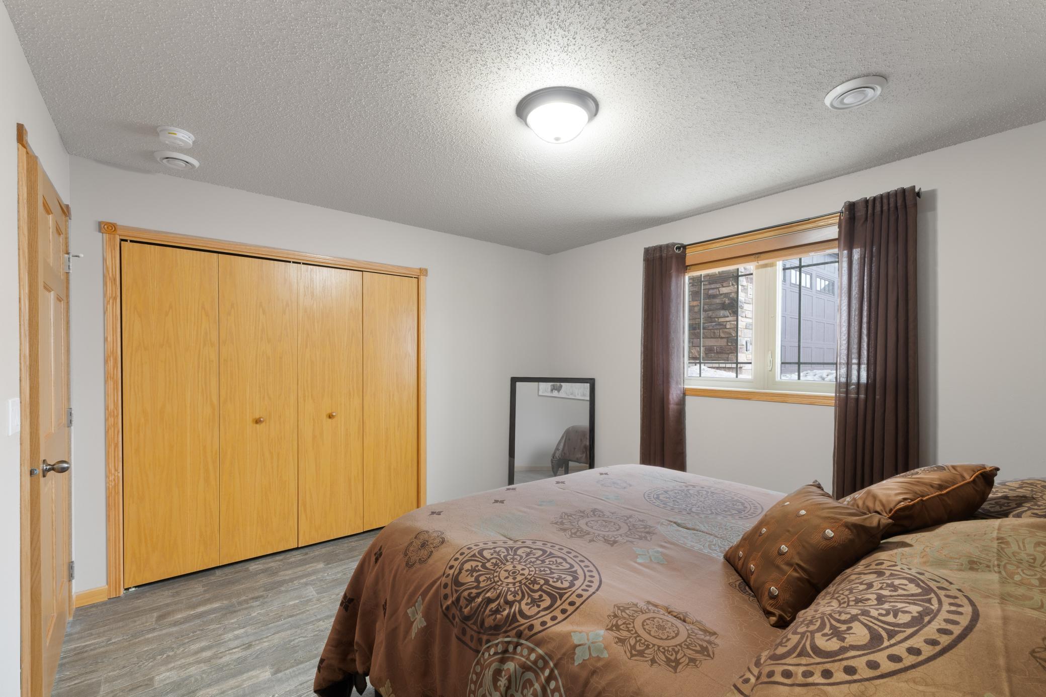 Bedroom Downstairs (3)