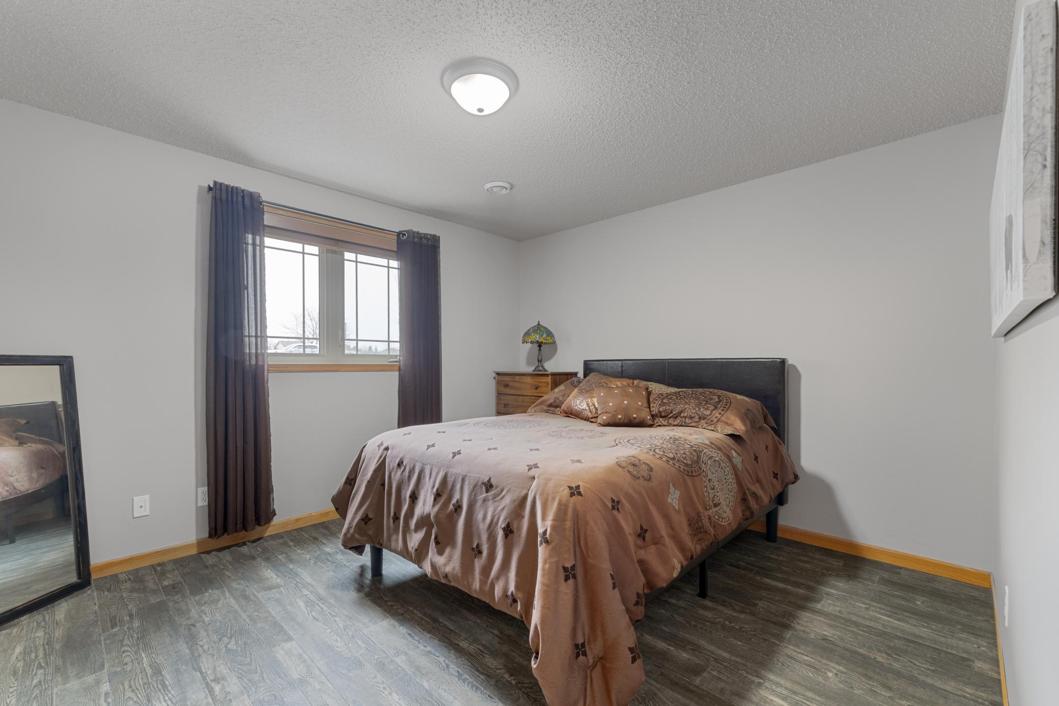 Bedroom Downstairs (3)