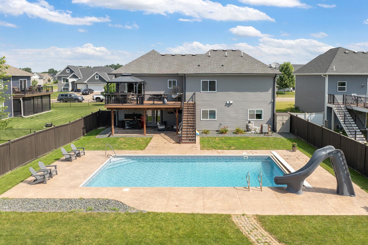 17838 Essex Lane-11.jpg