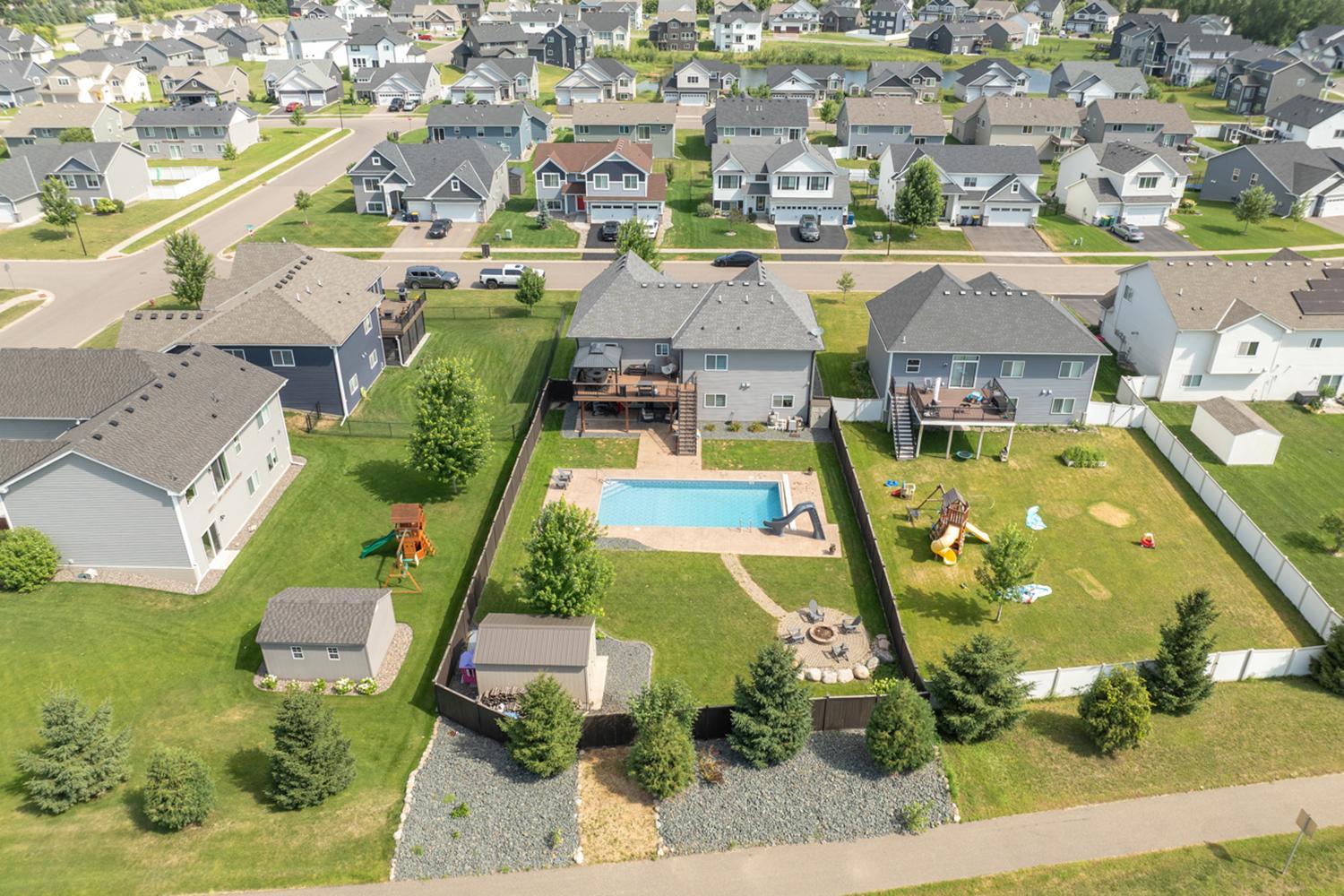 17838 Essex Lane-13.jpg