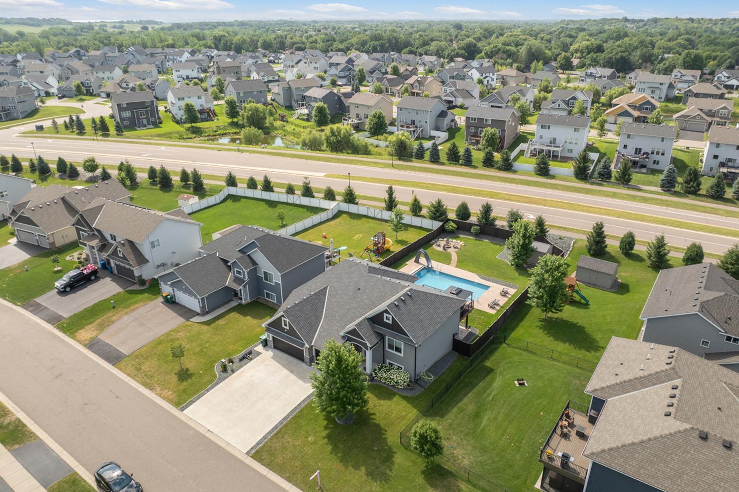 17838 Essex Lane-18.jpg