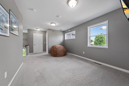 135 Stoneridge Lane NE, Owatonna, MN 55060