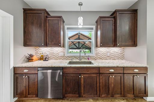 135 Stoneridge Lane NE, Owatonna, MN 55060