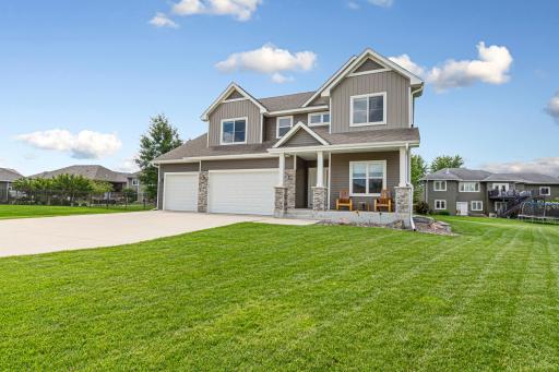 135 Stoneridge Lane NE, Owatonna, MN 55060