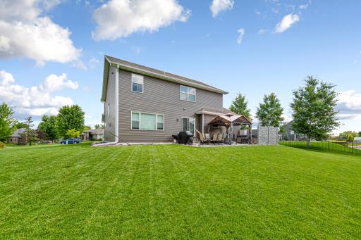 135 Stoneridge Lane NE, Owatonna, MN 55060