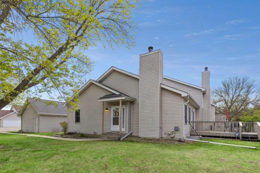 10270 Arrowwood Drive, Eden Prairie, MN 55347