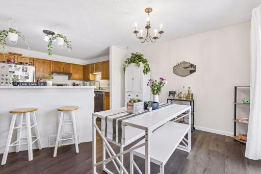10270 Arrowwood Drive, Eden Prairie, MN 55347
