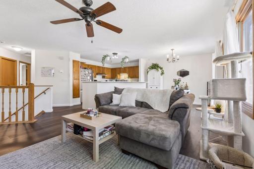 10270 Arrowwood Drive, Eden Prairie, MN 55347