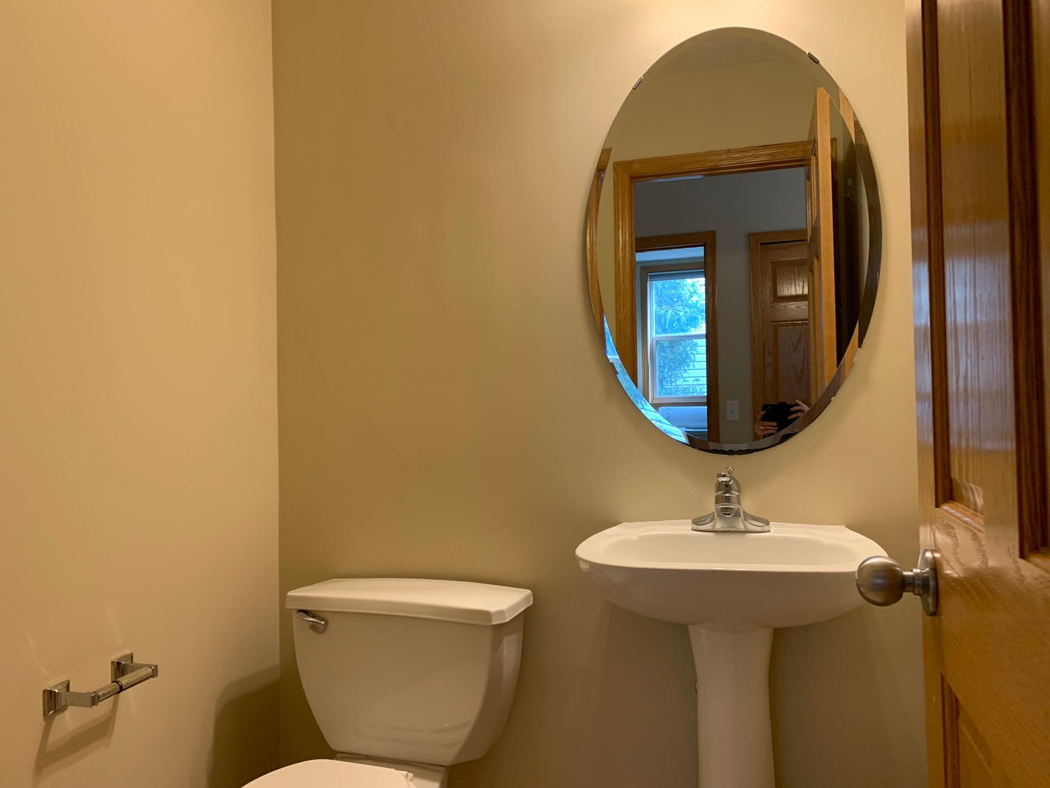 10 - Main floor half bath.JPEG
