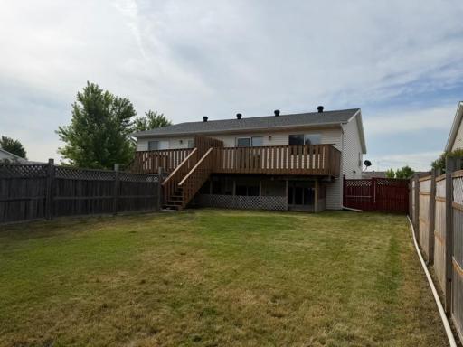 1010 Oak Place, West Fargo, ND 58078