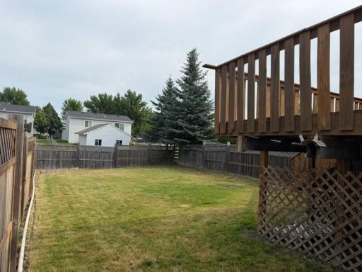 1010 Oak Place, West Fargo, ND 58078