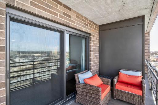26 10th Street W, 2004, Saint Paul, MN 55102