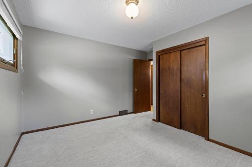 6836 Ewing Avenue N, Minneapolis, MN 55429